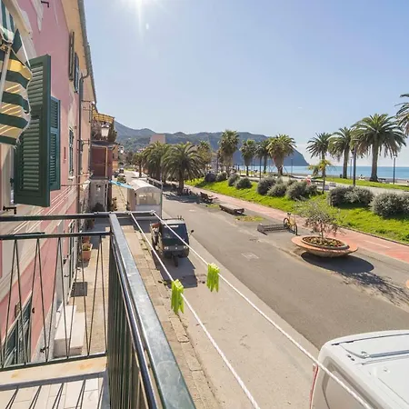 105 - La Casa Di Jacopo, Fronte E Vista Mare In Centro A Riva Trigoso, 20 Metri Dalla Spiaggia Apartamento