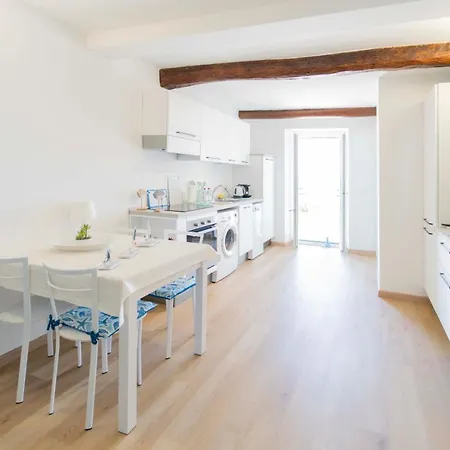 Appartement 105 - La Casa Di Jacopo, Fronte E Vista Mare In Centro A Riva Trigoso, 20 Metri Dalla Spiaggia *