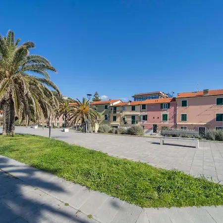 105 - La Casa Di Jacopo, Fronte E Vista Mare In Centro A Riva Trigoso, 20 Metri Dalla Spiaggia * Sestri Levante